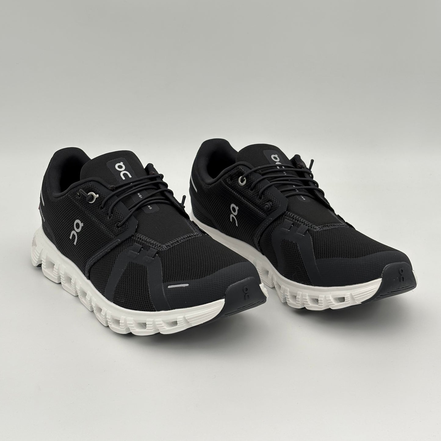 On Running Cloud 6 Black White