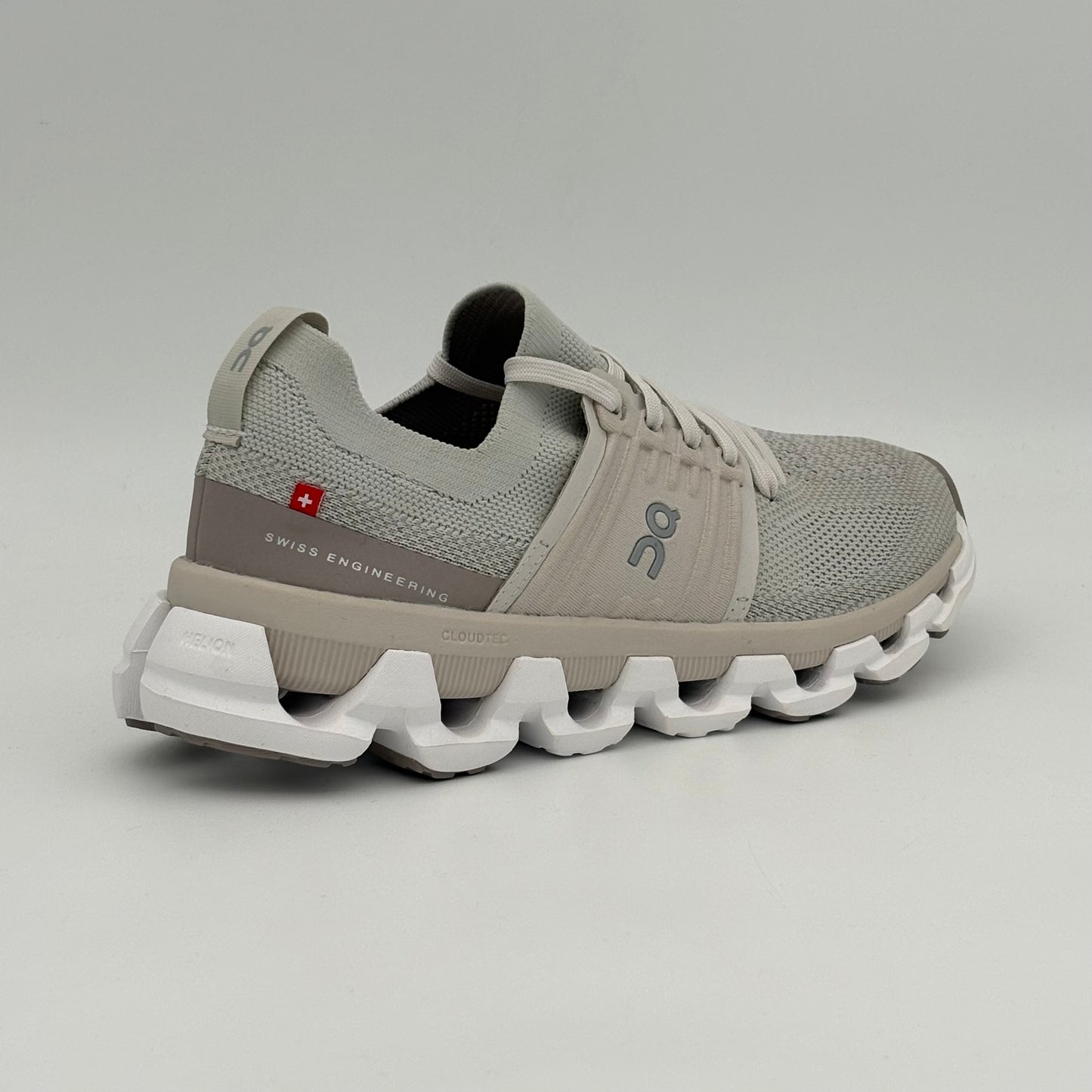 On Running Cloudswift 3 Pearl Fog