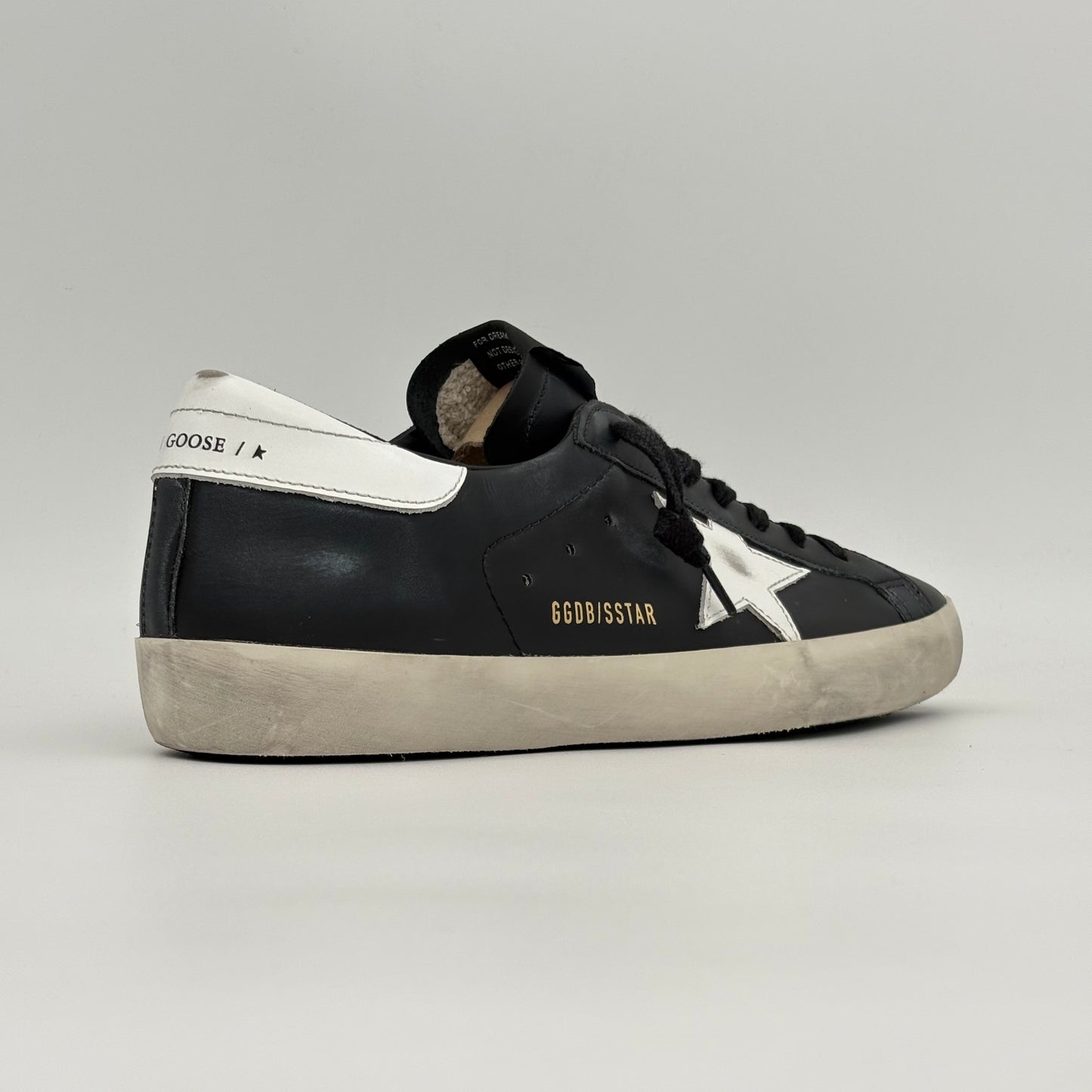 Golden Goose Super Star
Black White Leather