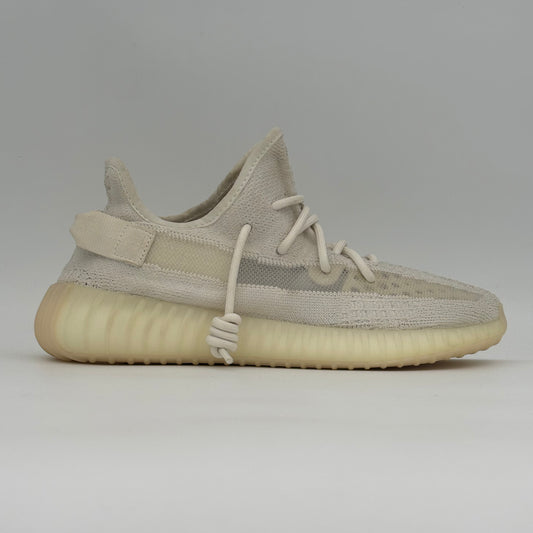 Adidas Yeezy Boost 350 V2
Bone