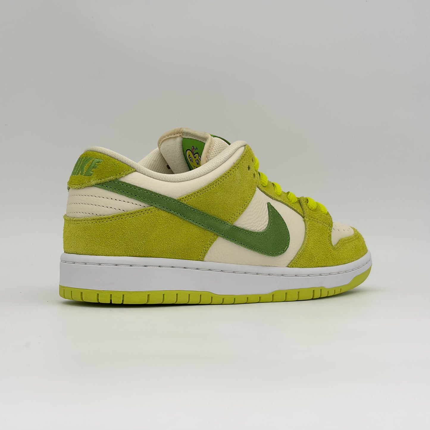 Nike SB Dunk Low                     Green Apple
