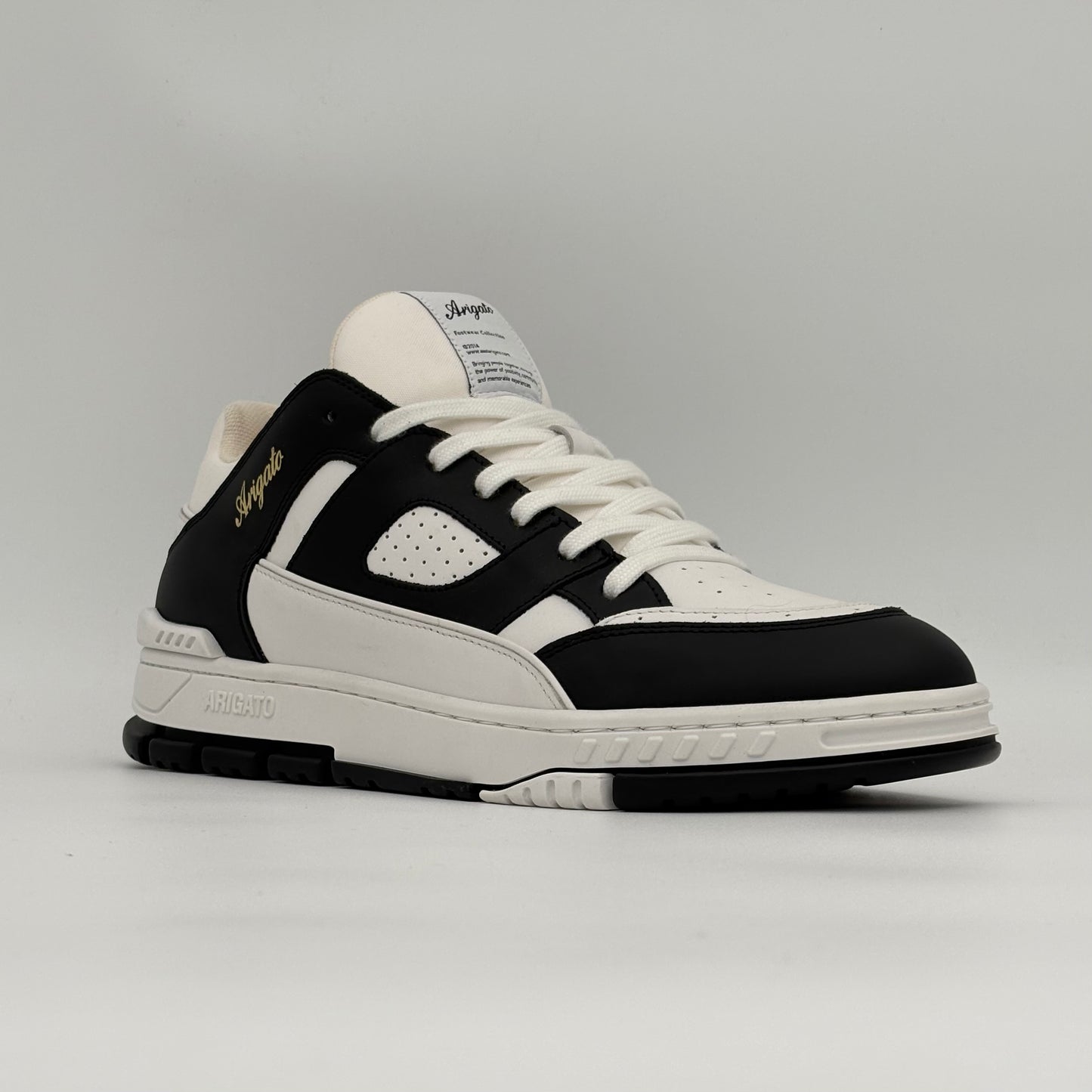 Axel Arigato Area Lo Sneaker
Black