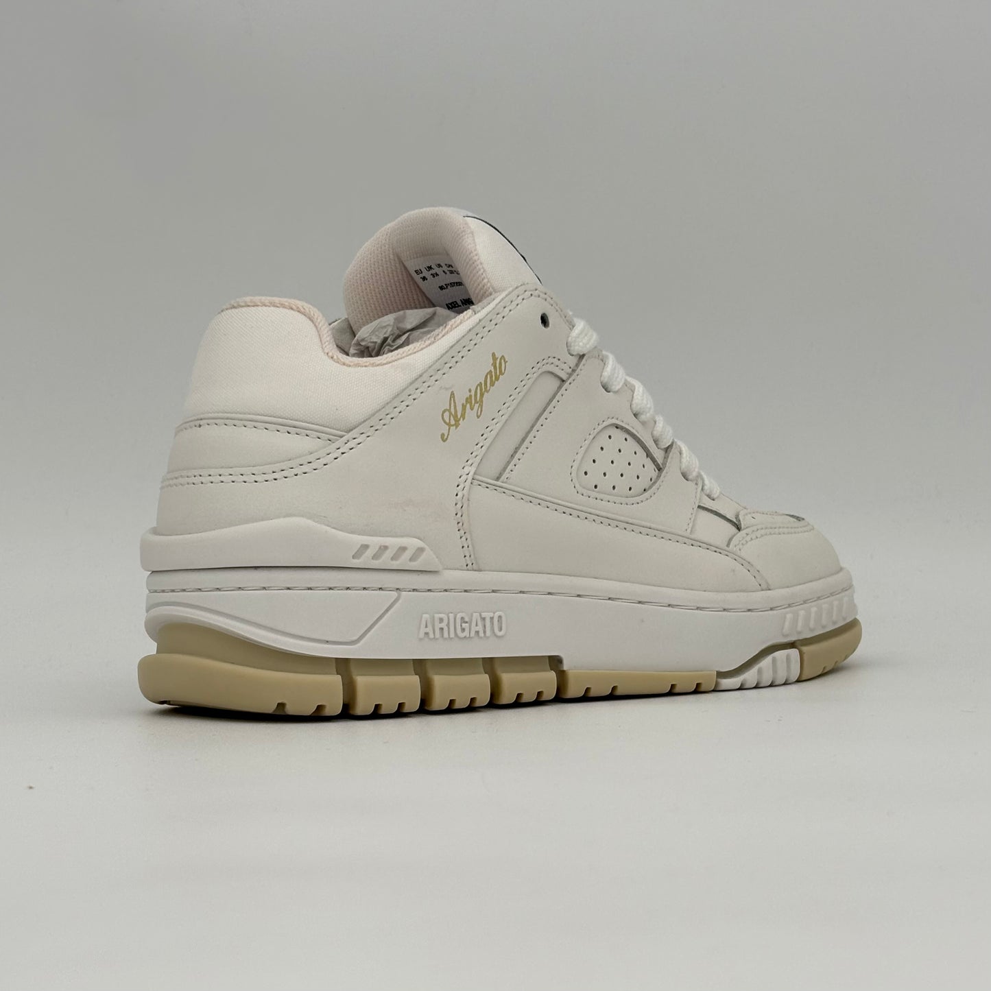 Axel Arigato Area Lo
White Beige