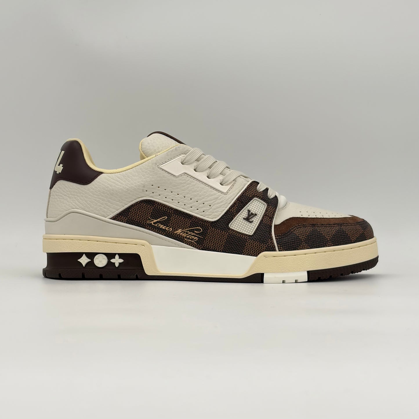 Louis Vuitton LV Trainer
White Moka Brown