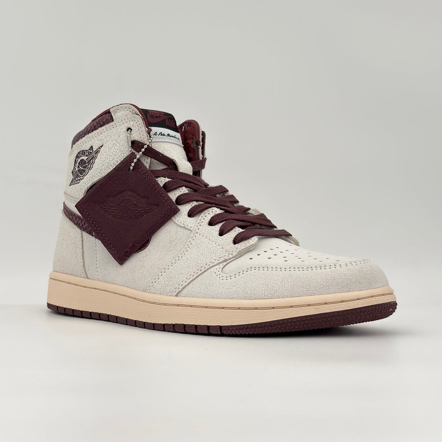 Jordan 1 Retro High OG
A Ma Maniére