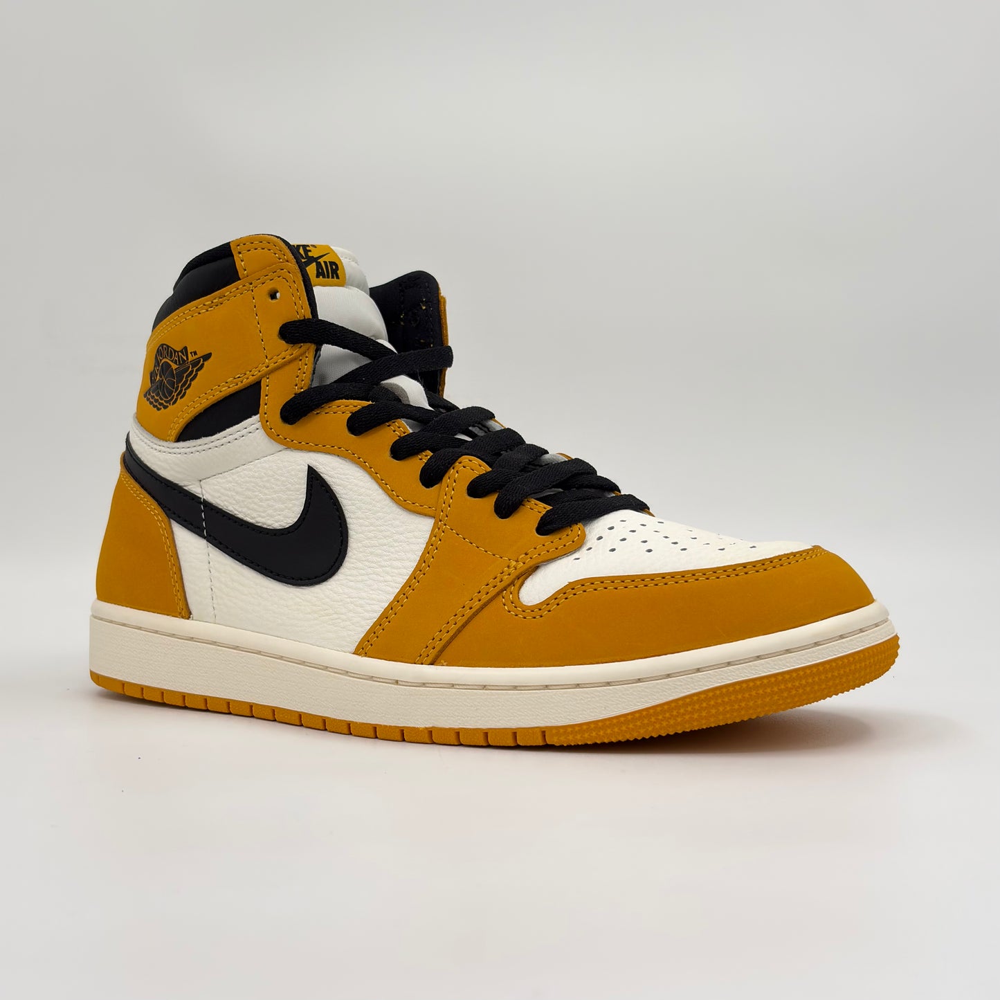 Jordan 1 Retro High OG Yellow Ochre