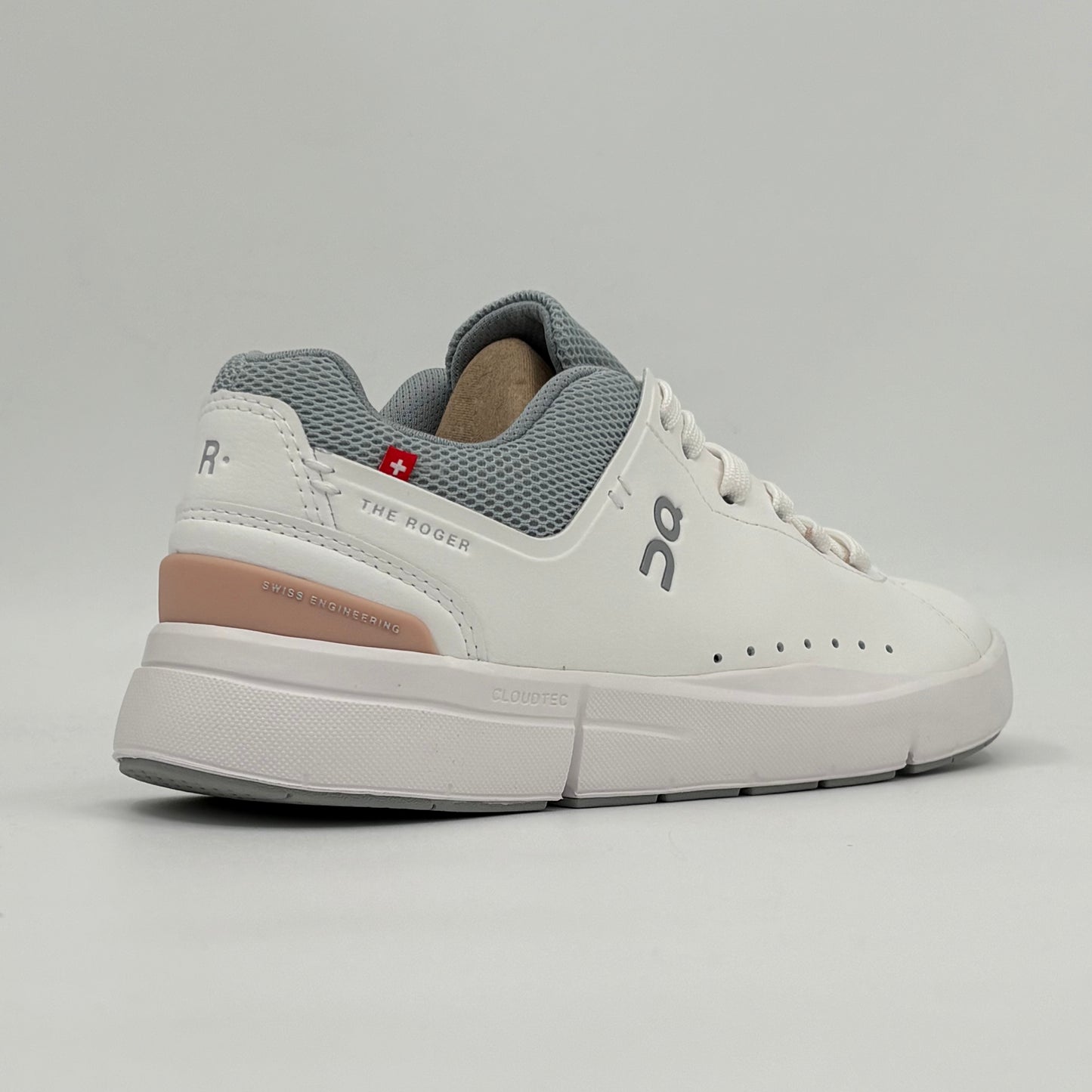 On The Roger Advsntage White Roseship