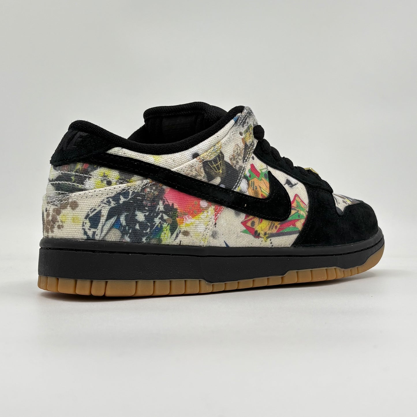 Nike SB Dunk Low
Supreme Rammellzee