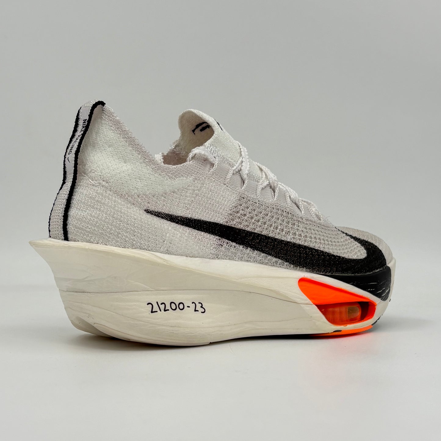 Nike Air Zoom Alphafly NEXT% 3
Prototype (Women's)